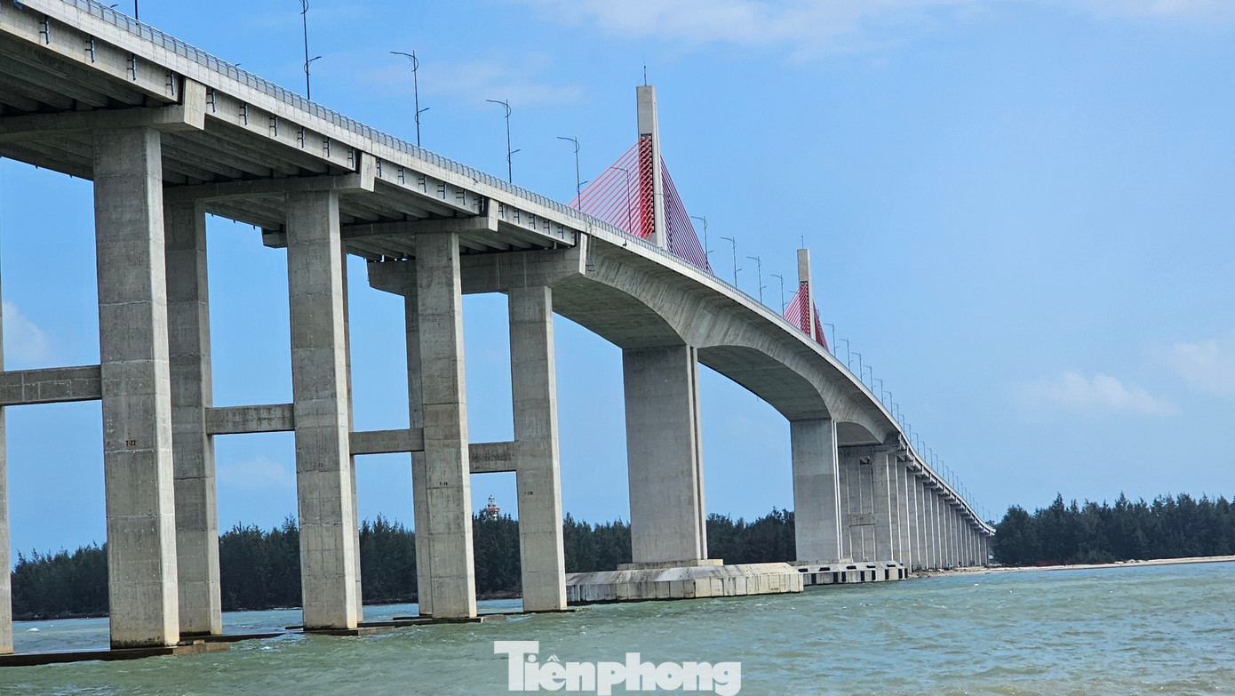 Nhiều lần lỡ hẹn, bao giờ cầu vượt cửa biển 2.400 tỷ đồng tại Huế về đích? - Ảnh 2