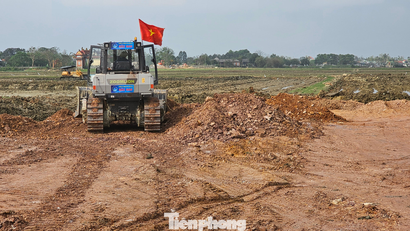 Hối hả trên công trình trọng điểm - Ảnh 9