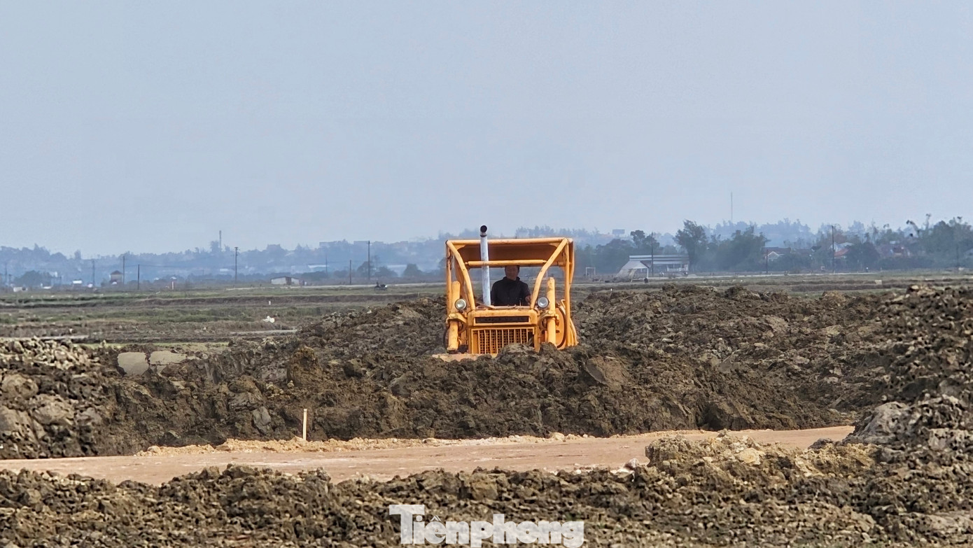 Hối hả trên công trình trọng điểm - Ảnh 10