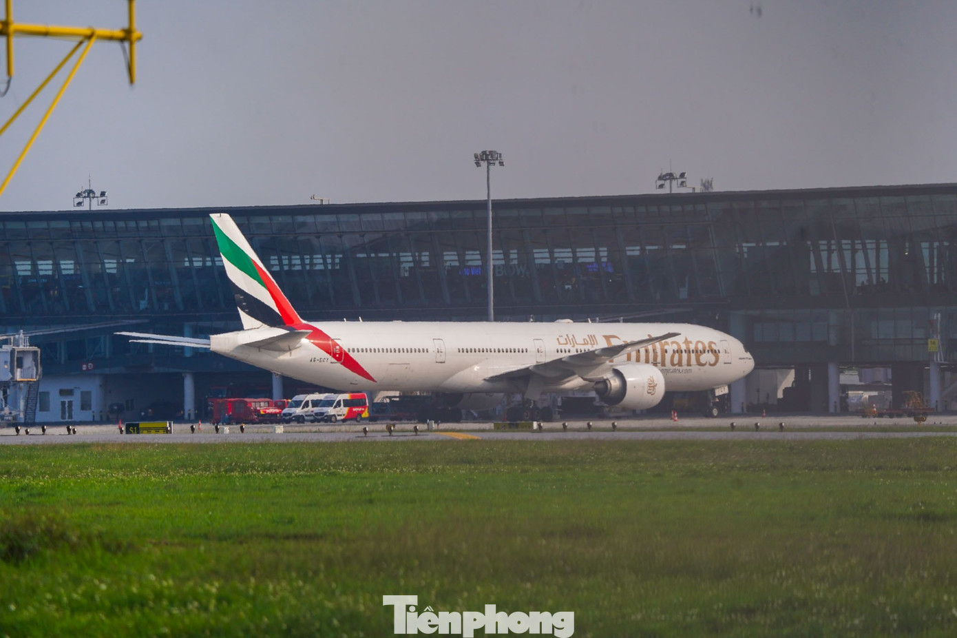 Cận cảnh máy bay 'nhà giàu' Trung Đông đang nằm chờ ở Nội Bài - Ảnh 5