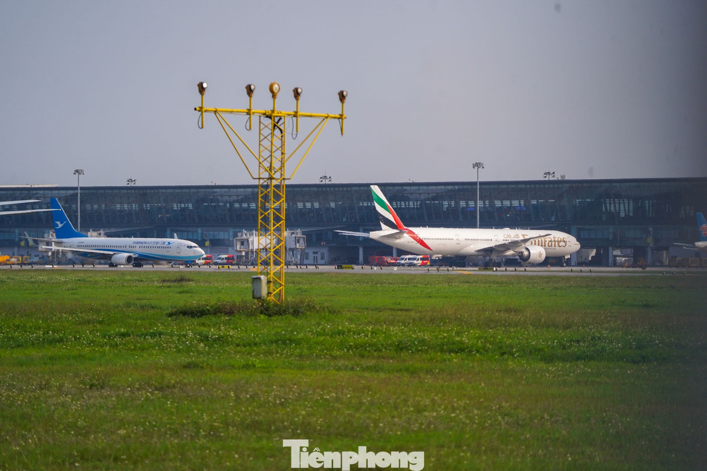 Cận cảnh máy bay 'nhà giàu' Trung Đông đang nằm chờ ở Nội Bài - Ảnh 4