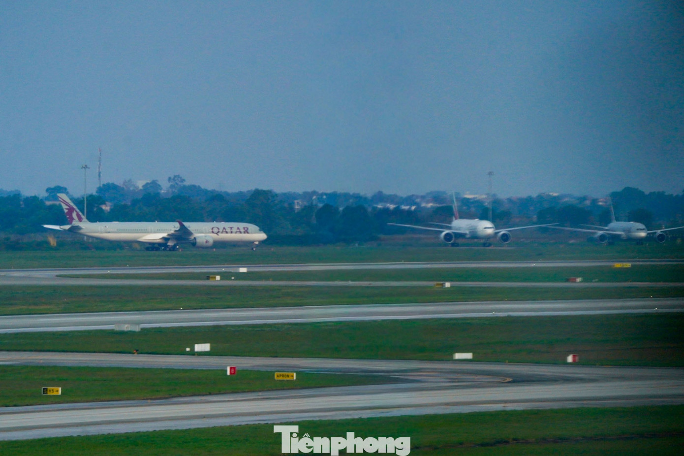 Cận cảnh máy bay 'nhà giàu' Trung Đông đang nằm chờ ở Nội Bài - Ảnh 12