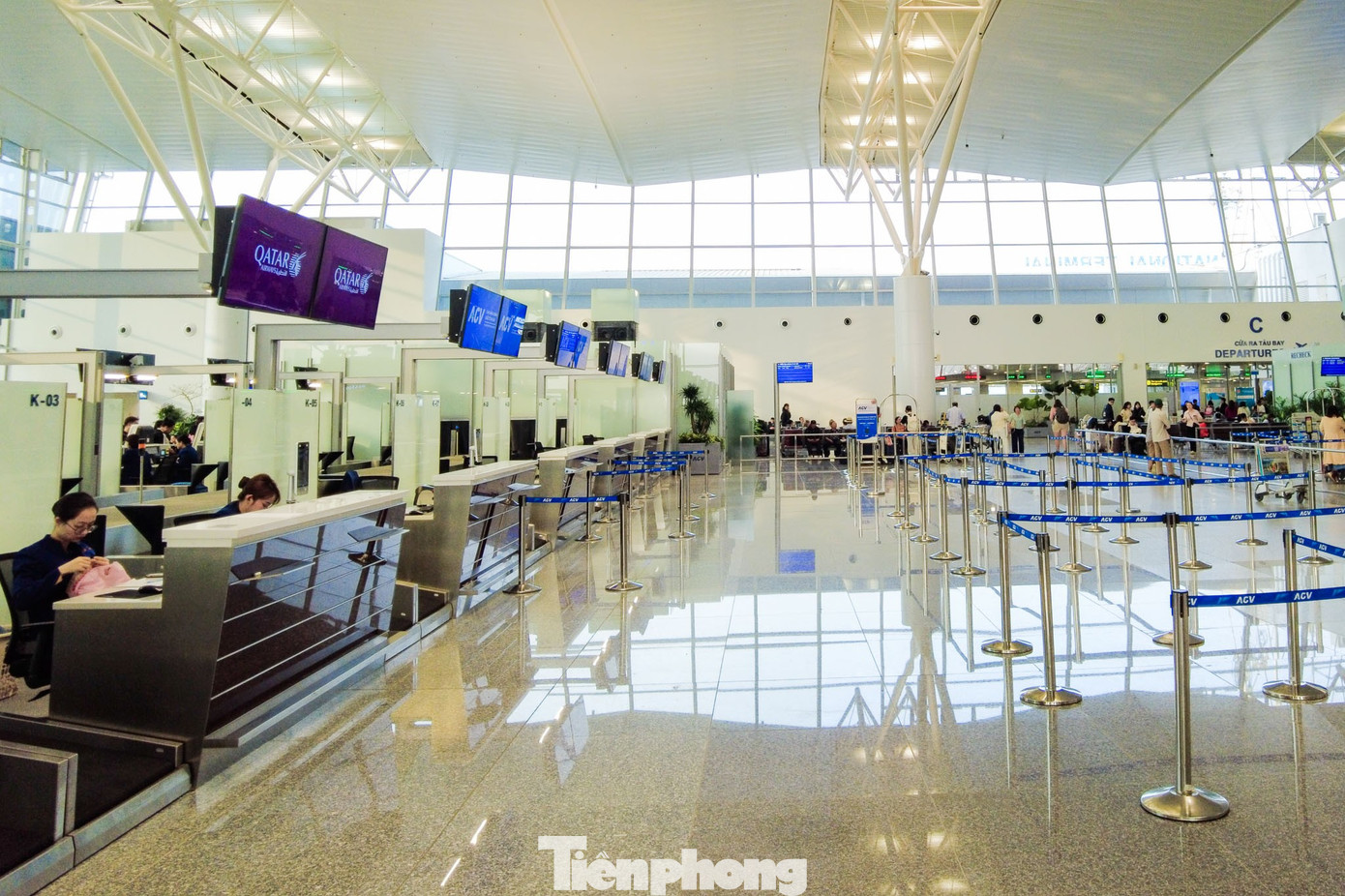 Cận cảnh máy bay 'nhà giàu' Trung Đông đang nằm chờ ở Nội Bài - Ảnh 8