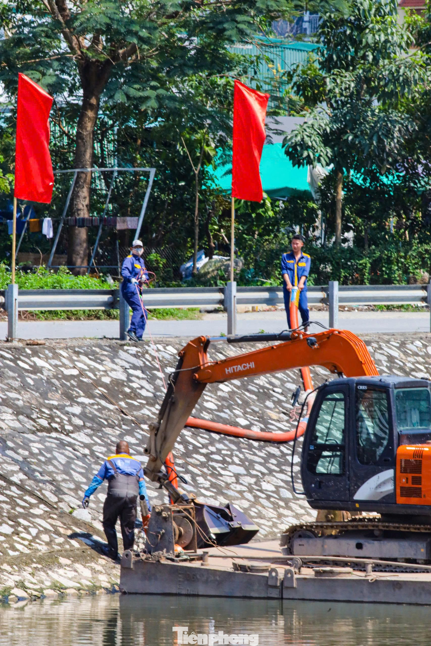 Hình ảnh đại công trường dự án chống ngập khẩn cấp ở Hà Nội - Ảnh 10