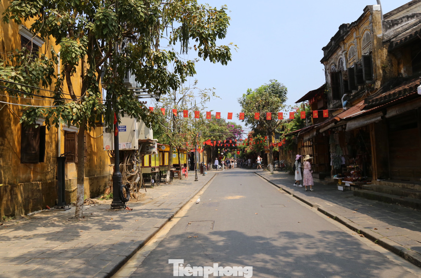 Diện mạo 'lạ' của phố cổ Hội An trước giờ G ‘siết’ vỉa hè - Ảnh 20