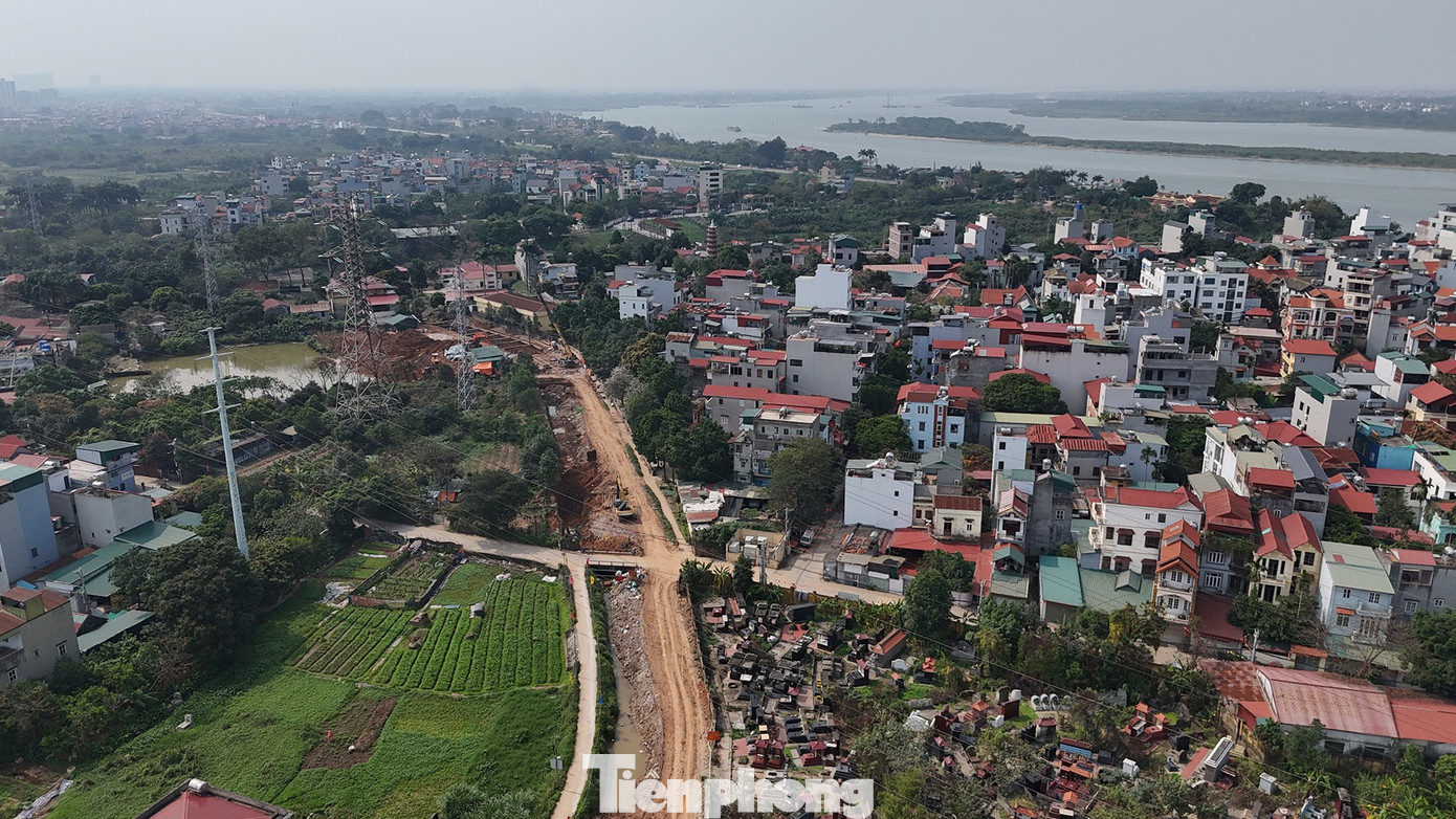 Cận cảnh tuyến bổ cập nước sông Tô Lịch trị giá 869 tỷ đồng đang thành hình - Ảnh 1