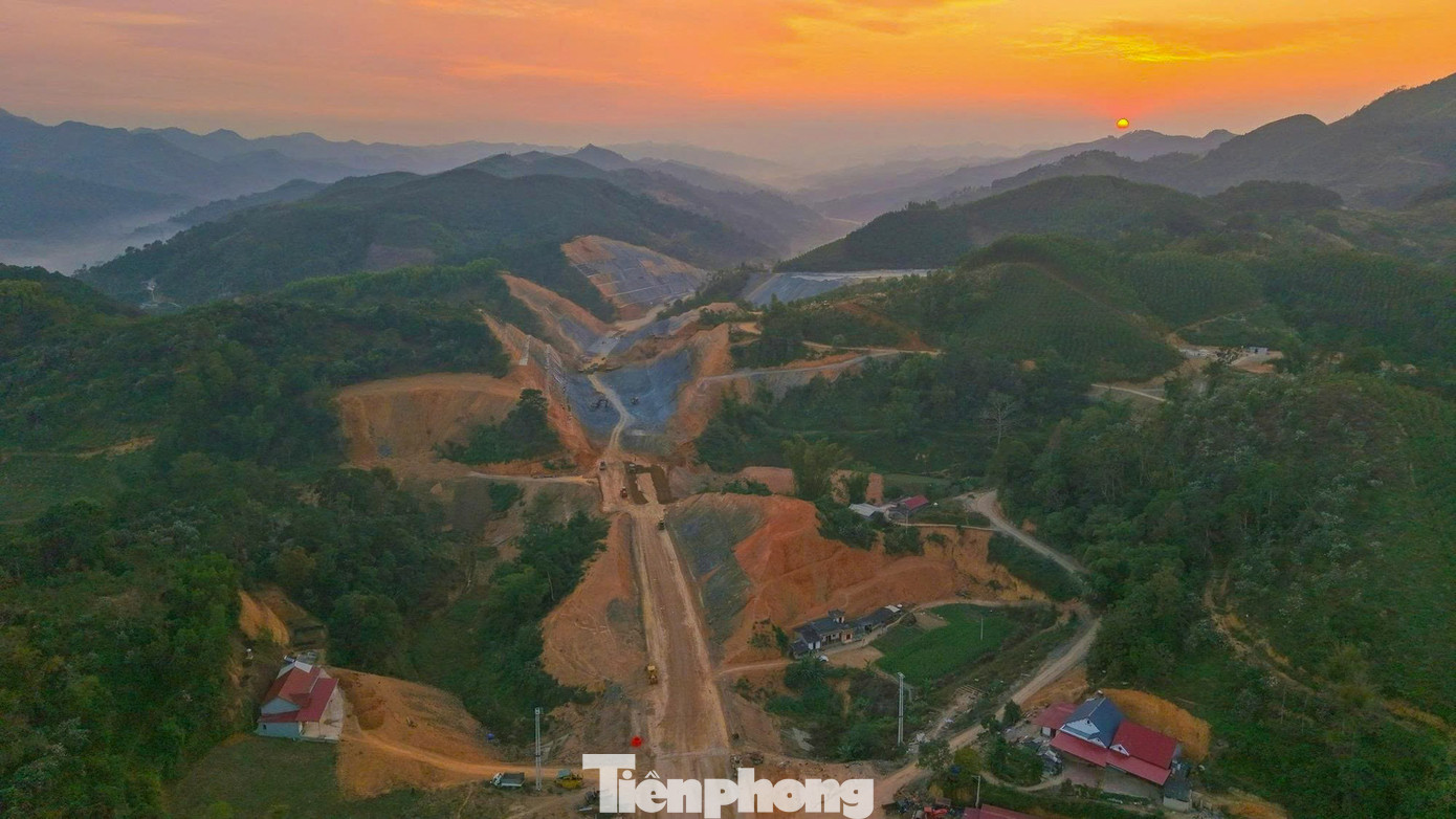 Đề xuất 29.000 tỷ làm 120 km cao tốc Lạng Sơn - Thái Nguyên - Ảnh 1