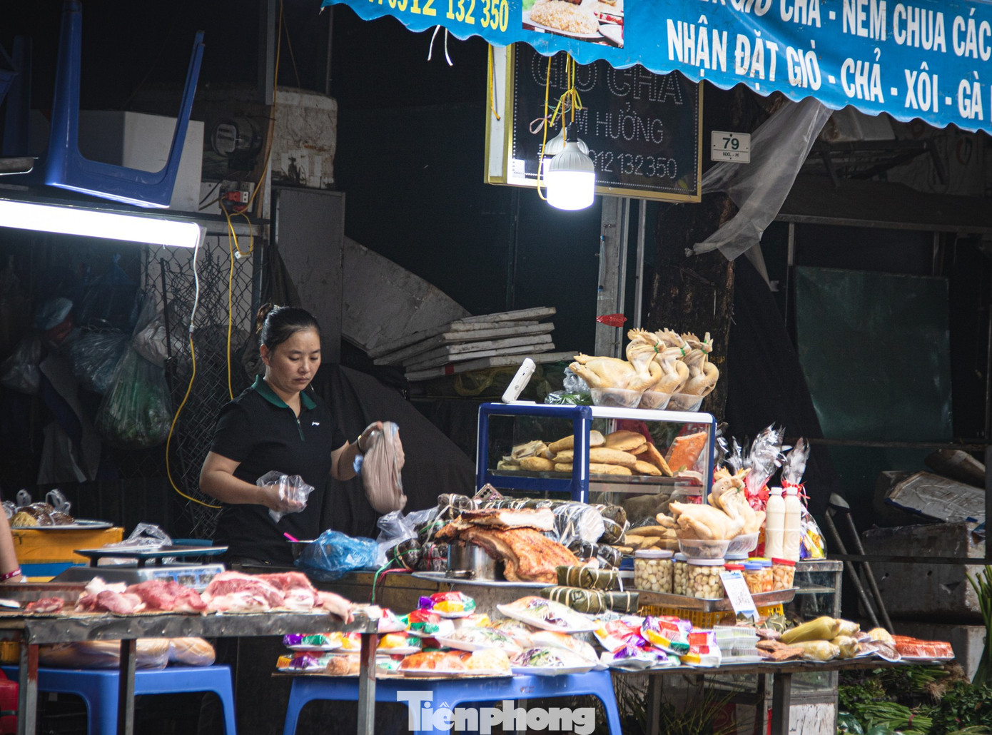 Hà Nội: Thưa vắng khách chợ đồ lễ cúng Rằm tháng Giêng - Ảnh 10
