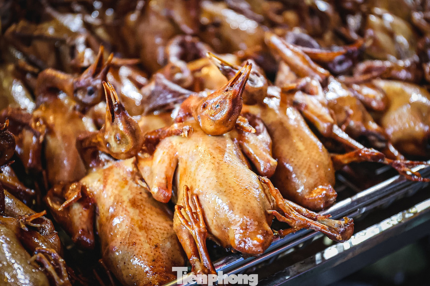 Hà Nội: Thưa vắng khách chợ đồ lễ cúng Rằm tháng Giêng - Ảnh 4