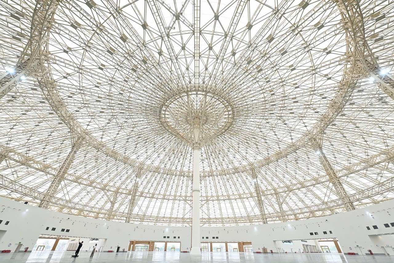 Việt Nam sở hữu tổ hợp triển lãm rộng 900.000m2 lớn nhất Đông Nam Á, lập kỷ lục chưa từng có: Huy động 24.000 tấn thép, 1.000 người làm việc xuyên suốt 300 ngày đêm - Ảnh 3