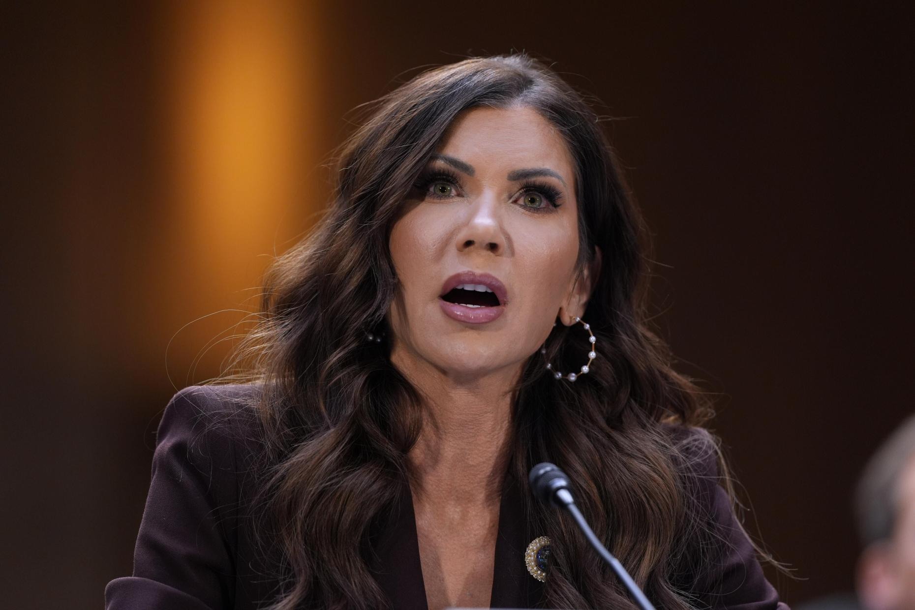 Mỹ có biến động nhân sự lớn đầu tiên dưới thời ông Donald Trump - Ảnh 1