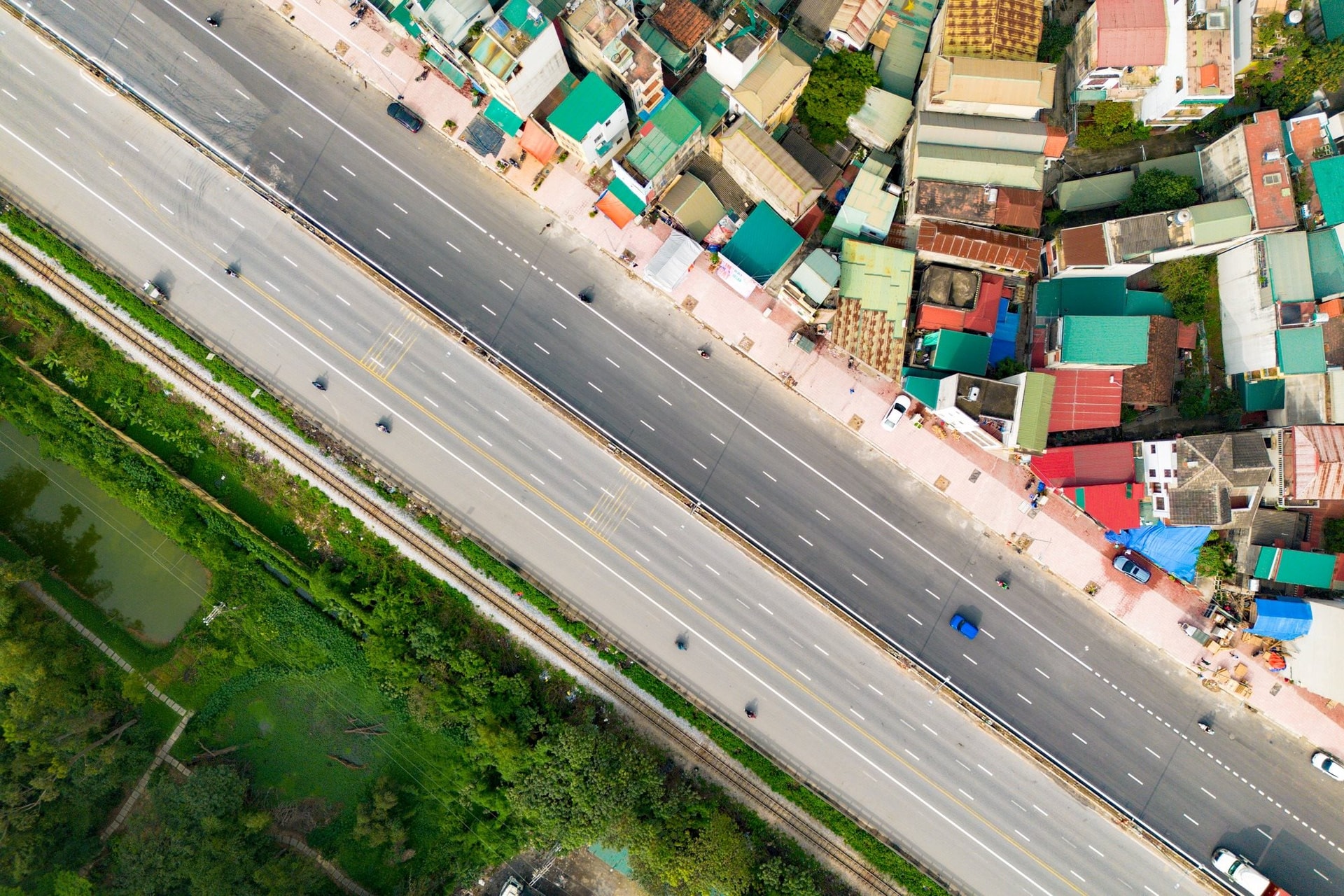 Hà Nội lấy ý kiến về mở rộng trục đường dài hơn 36km, vốn đầu tư 153.000 tỷ đồng, chạy qua 21 xã, phường - Ảnh 2