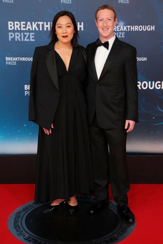 Vợ chồng Mark Zuckerberg thay đổi sau hơn 20 năm kết hôn - Ảnh 3