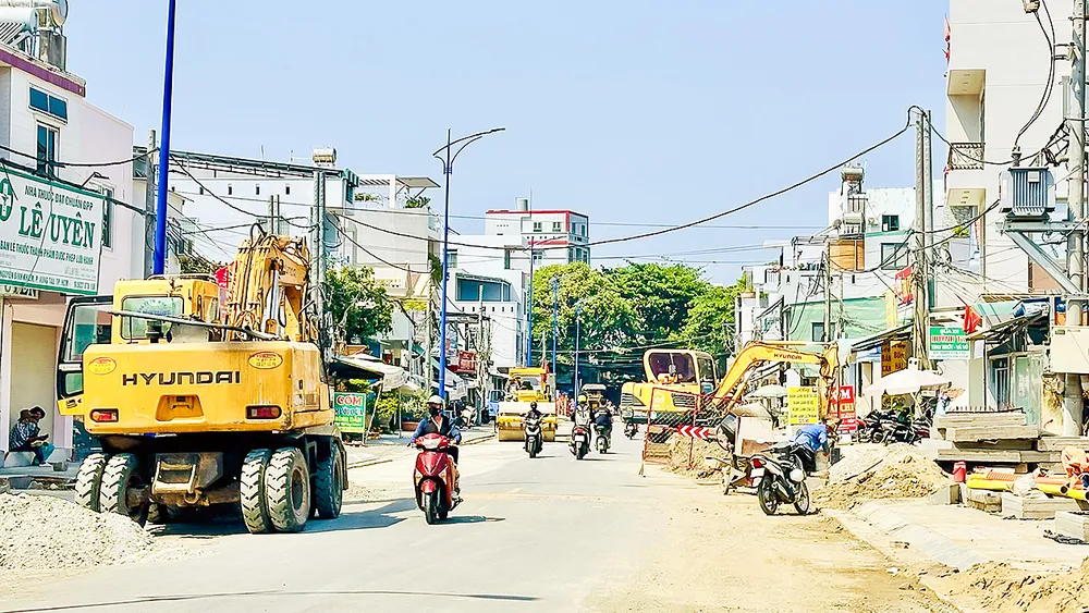 Giá vật liệu tăng, công trình thi công cầm chừng - Ảnh 2