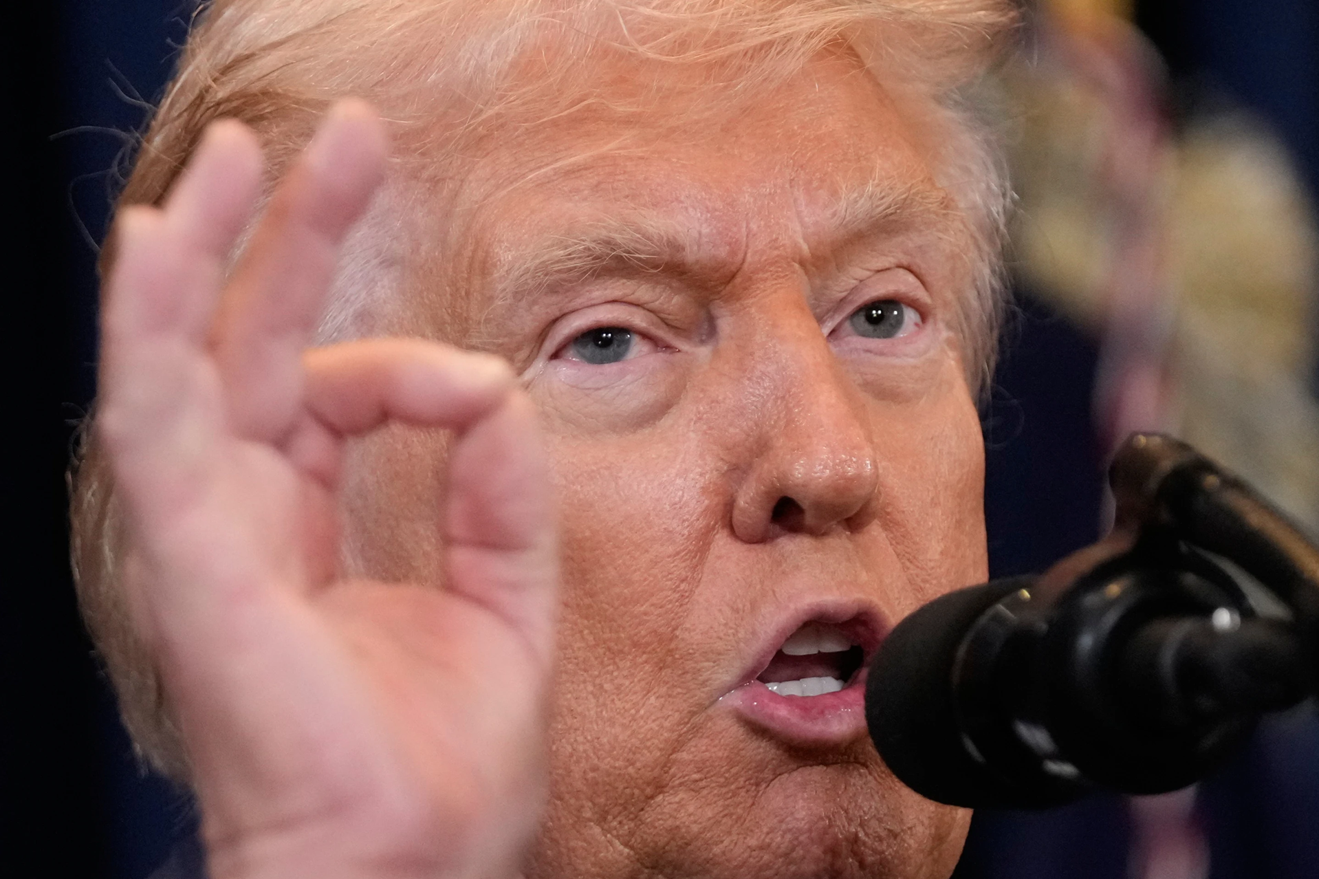 Tổng thống Donald Trump cảnh báo "sốc" NATO - Ảnh 1