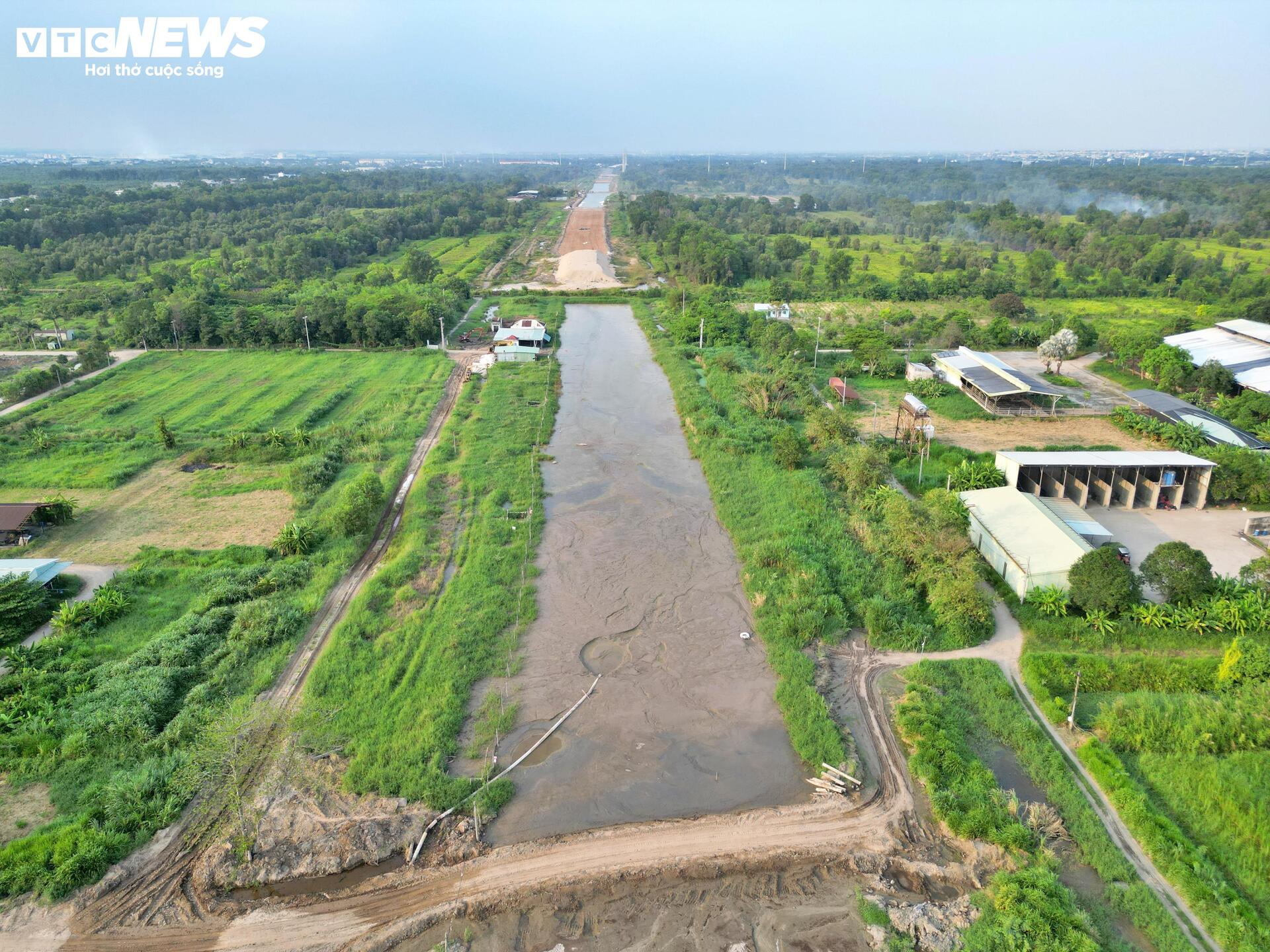 Vành đai 3 TP.HCM đoạn qua khu vực Bình Chánh hiện ra sao? - Ảnh 10