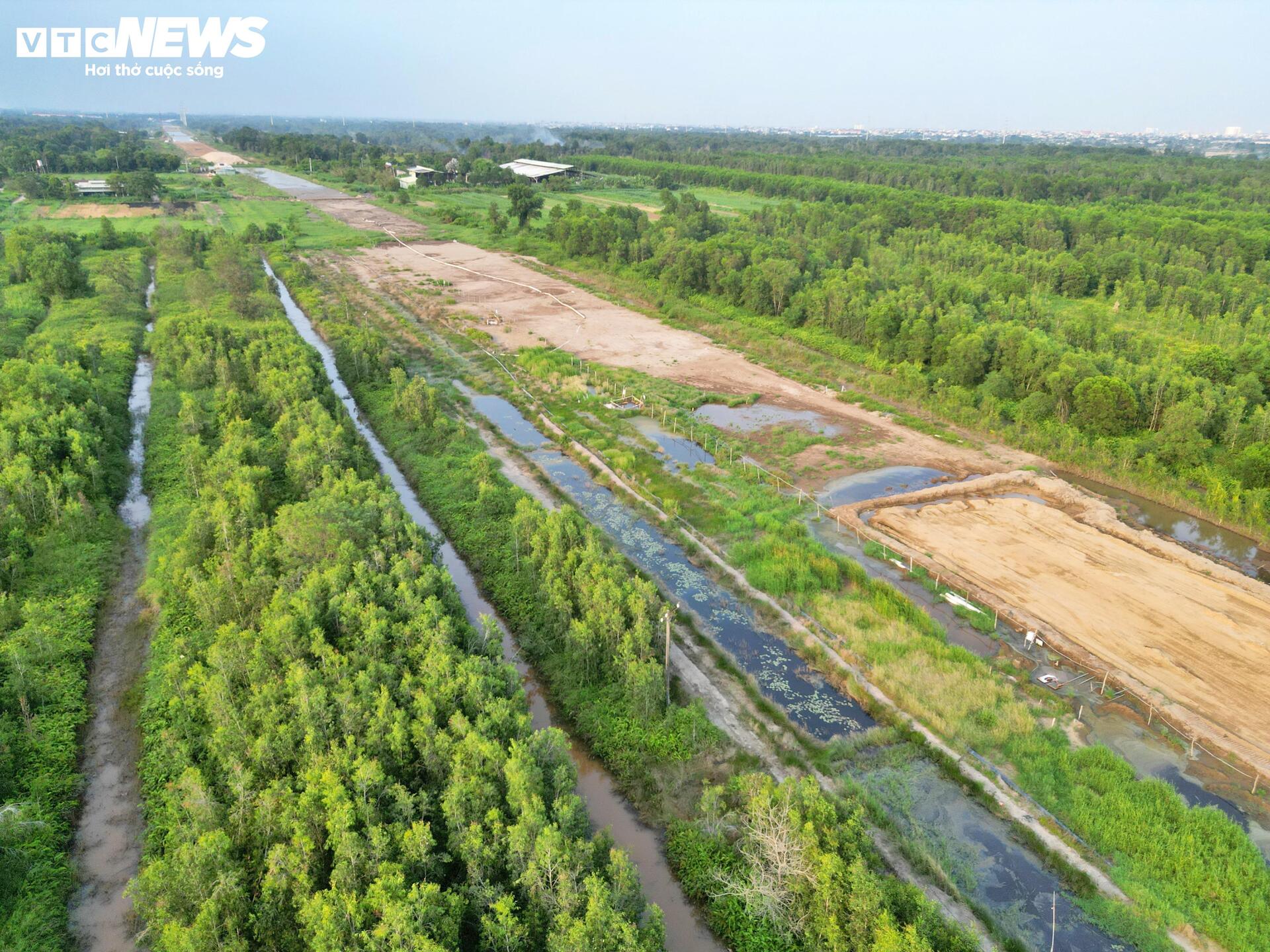 Vành đai 3 TP.HCM đoạn qua khu vực Bình Chánh hiện ra sao? - Ảnh 2