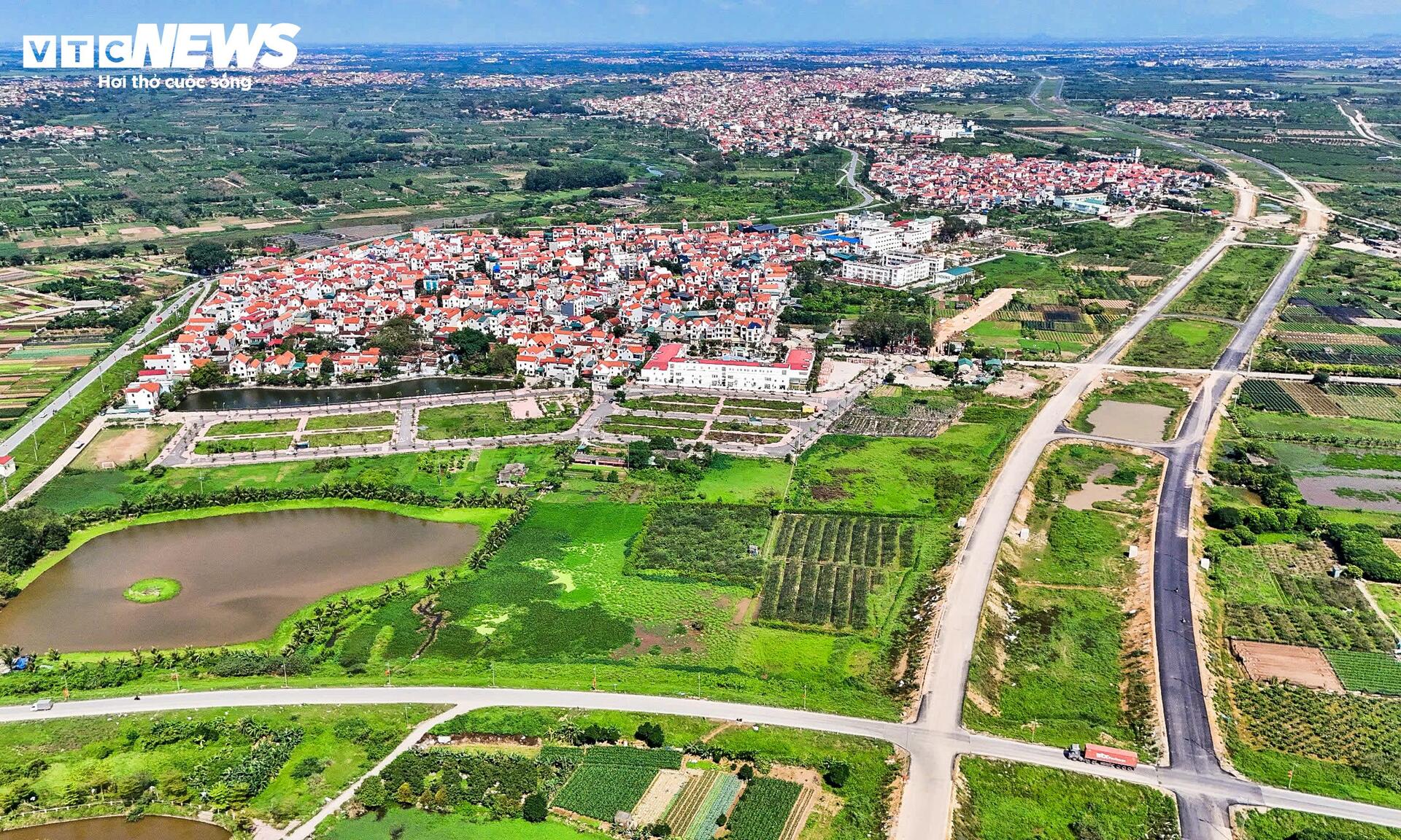 Cận cảnh Vành đai 4 phía Tây Hà Nội sau 2 năm thi công - Ảnh 4