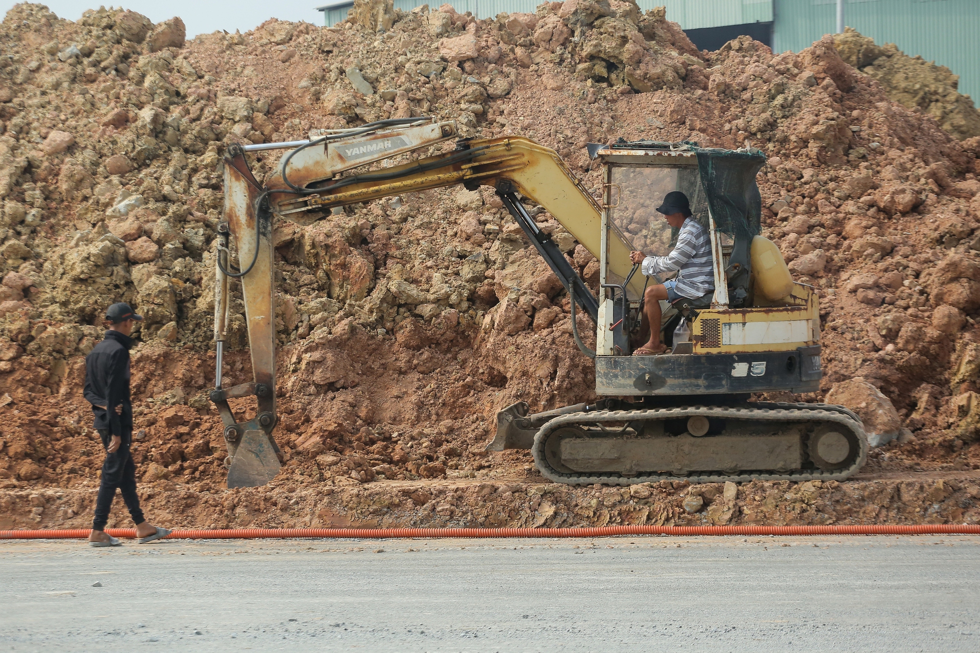 Cận cảnh công trường thi công tuyến đường Vành đai 3-TPHCM qua Tây Ninh - Ảnh 7