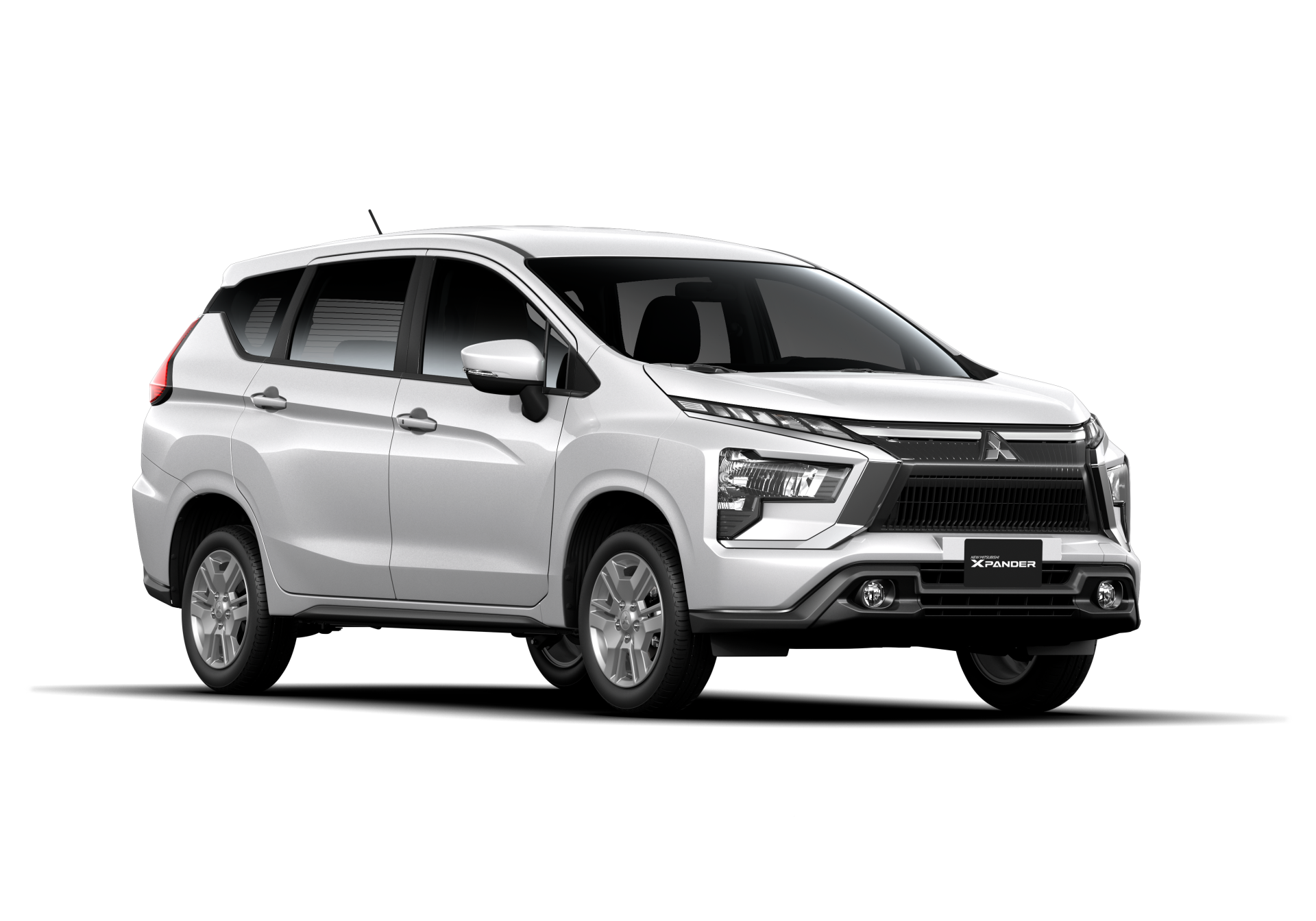 Mitsubishi Xpander MT 2026 ra mắt Việt Nam: Xe nhập giá 568 triệu đồng, dài hơn, gầm cao hơn, nội thất xịn hơn, càng làm khó Veloz Cross - Ảnh 2