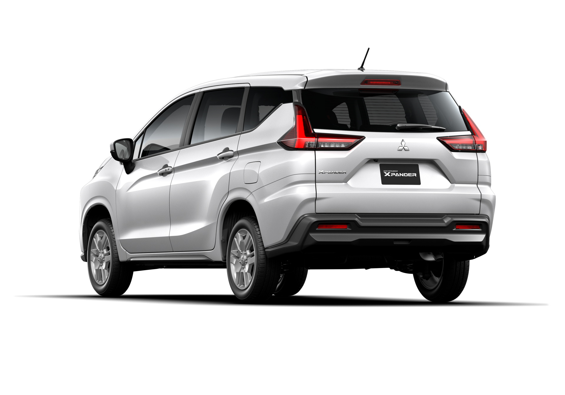 Mitsubishi Xpander MT 2026 ra mắt Việt Nam: Xe nhập giá 568 triệu đồng, dài hơn, gầm cao hơn, nội thất xịn hơn, càng làm khó Veloz Cross - Ảnh 3
