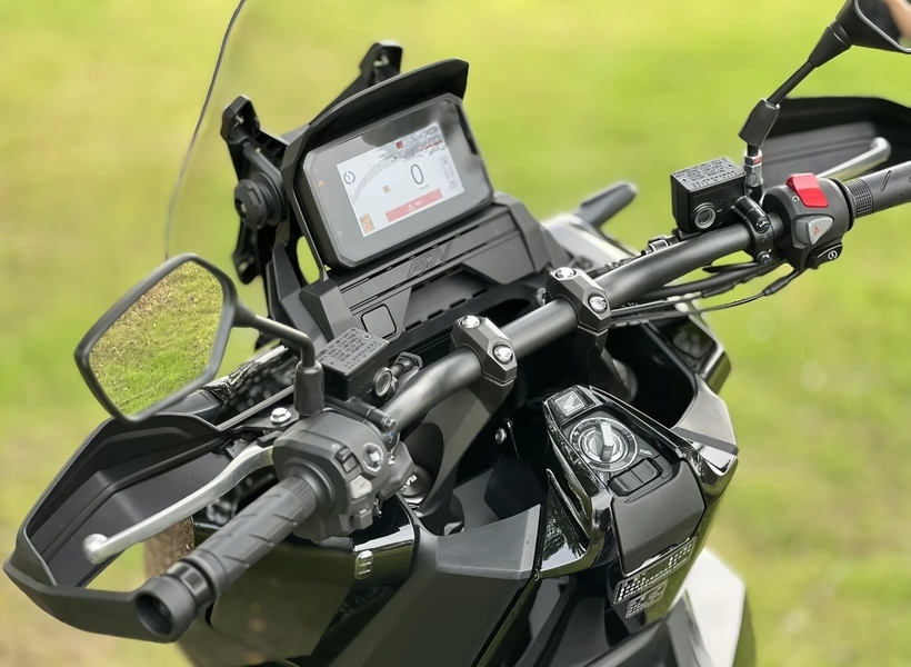 Honda ADV350 tại Việt Nam có giá lăn bánh gần 176 triệu đồng, vì sao vẫn khiến người chơi xe sẵn sàng xuống tiền? - Ảnh 8