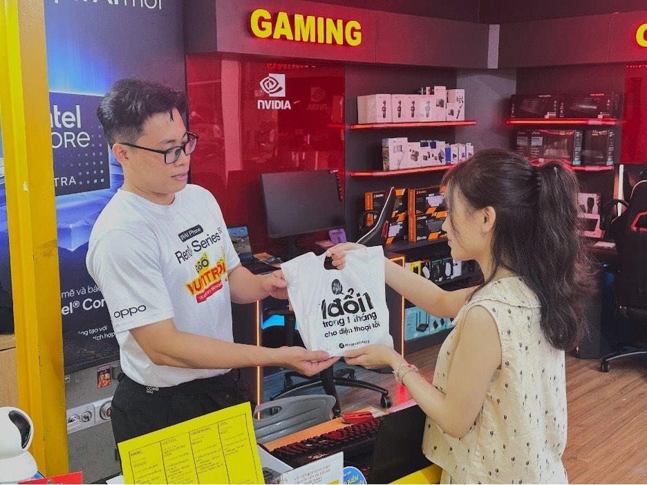 Điện thoại xách tay trước nguy cơ bị chặn ứng dụng ngân hàng và các dịch vụ công - Ảnh 1