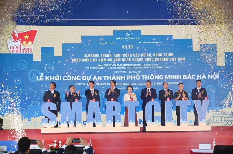 Việt Nam sắp có siêu tháp tài chính 108 tầng, vượt Landmark 81 gần 200 m, trên đỉnh có quả cầu mô phỏng chu kỳ mặt trăng thay đổi theo từng giờ - Ảnh 1