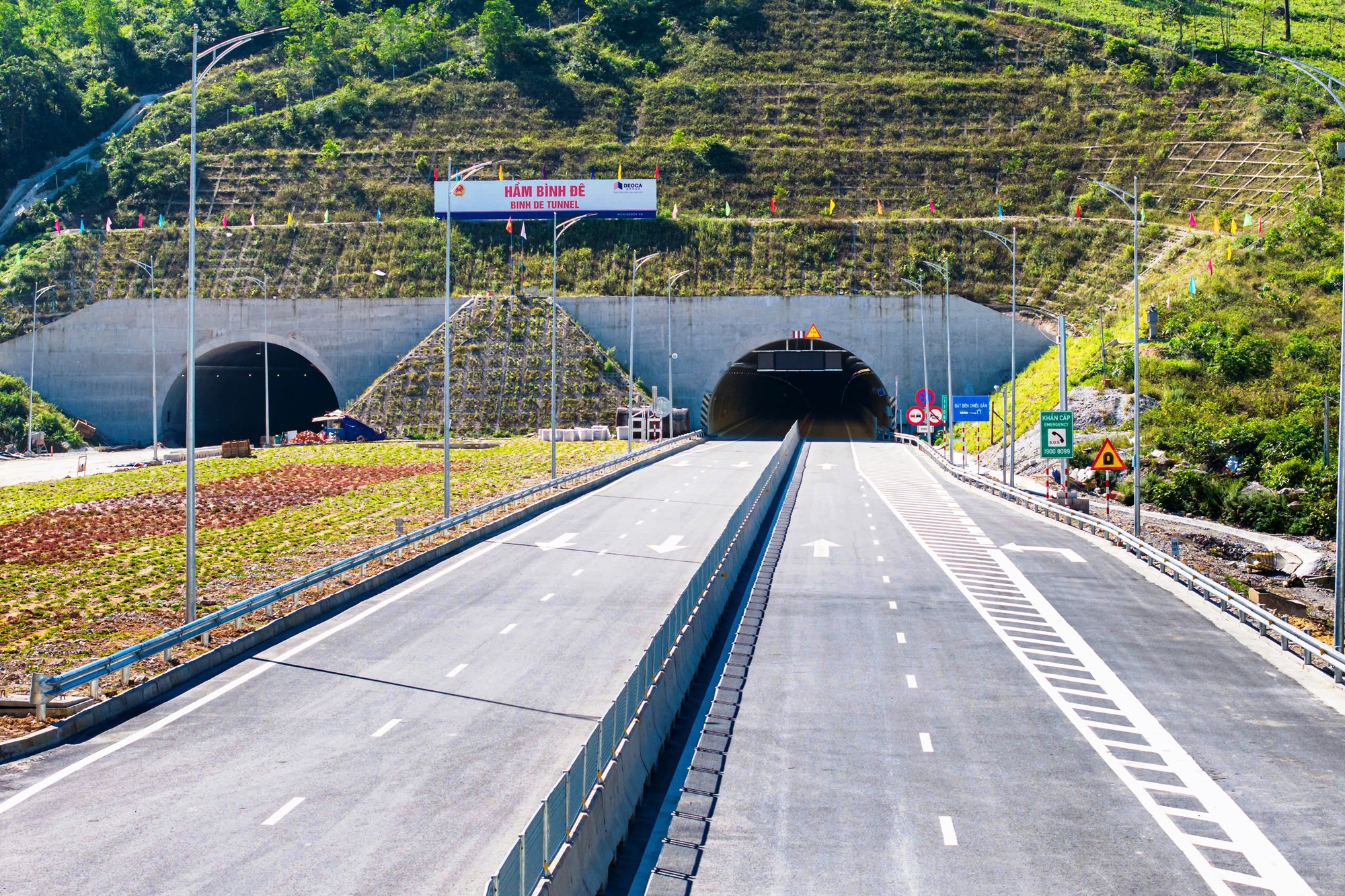 Cao tốc Quảng Ngãi - Hoài Nhơn dự kiến thông xe giữa tháng 4-2026 - Ảnh 3