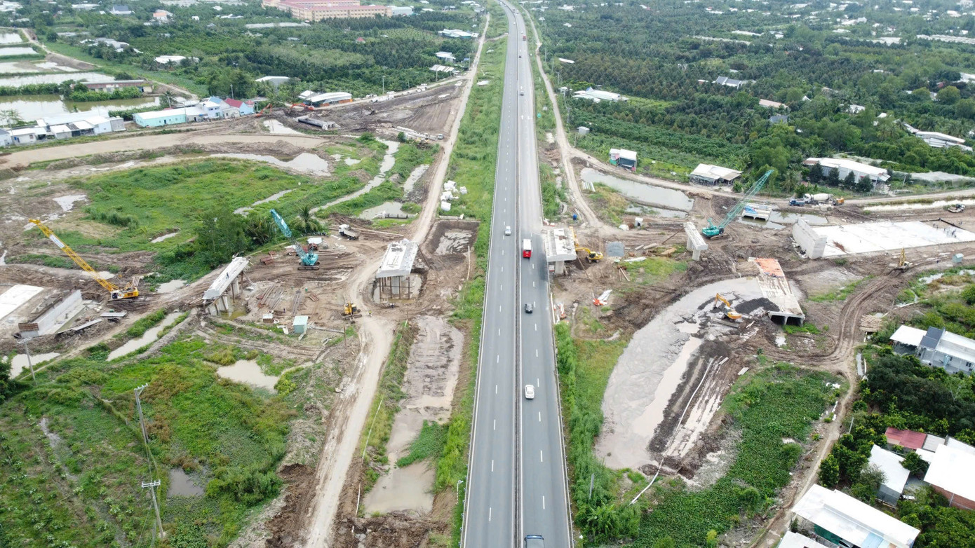 Cao tốc Cao Lãnh - An Hữu chưa làm xong, vì sao Đồng Tháp đề xuất mở rộng? - Ảnh 1