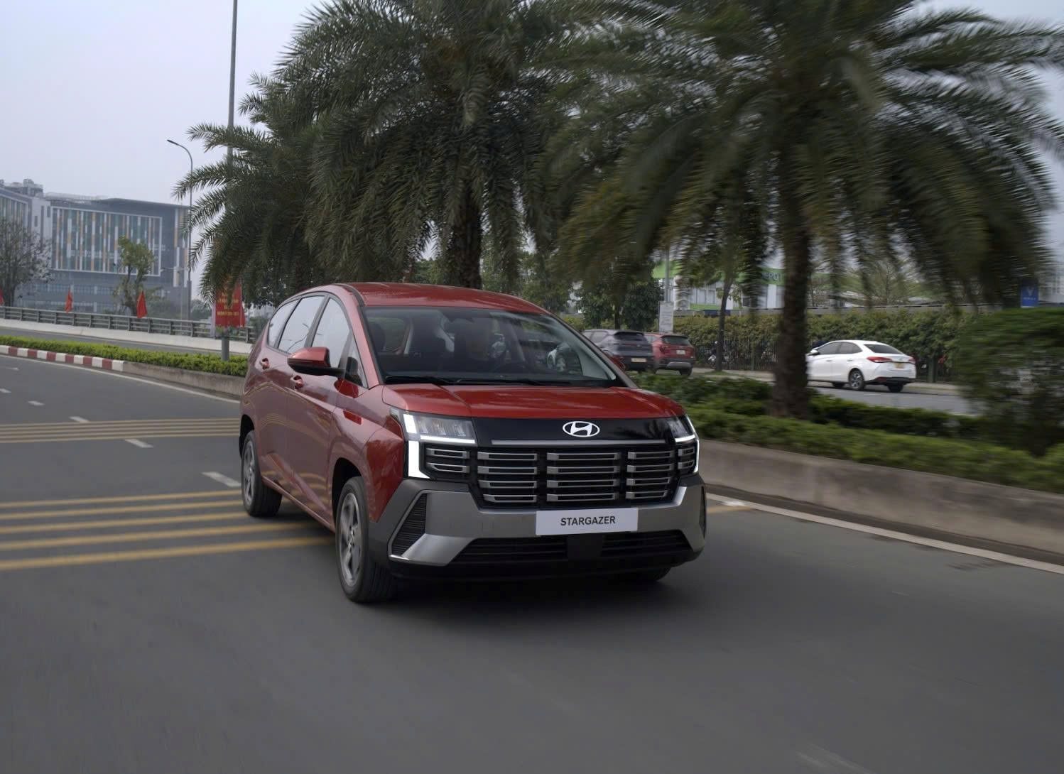 Hyundai Stargazer mới lộ diện được khen là đẹp, có đủ khả năng để ‘gõ đầu’ Xpander, Veloz? - Ảnh 1