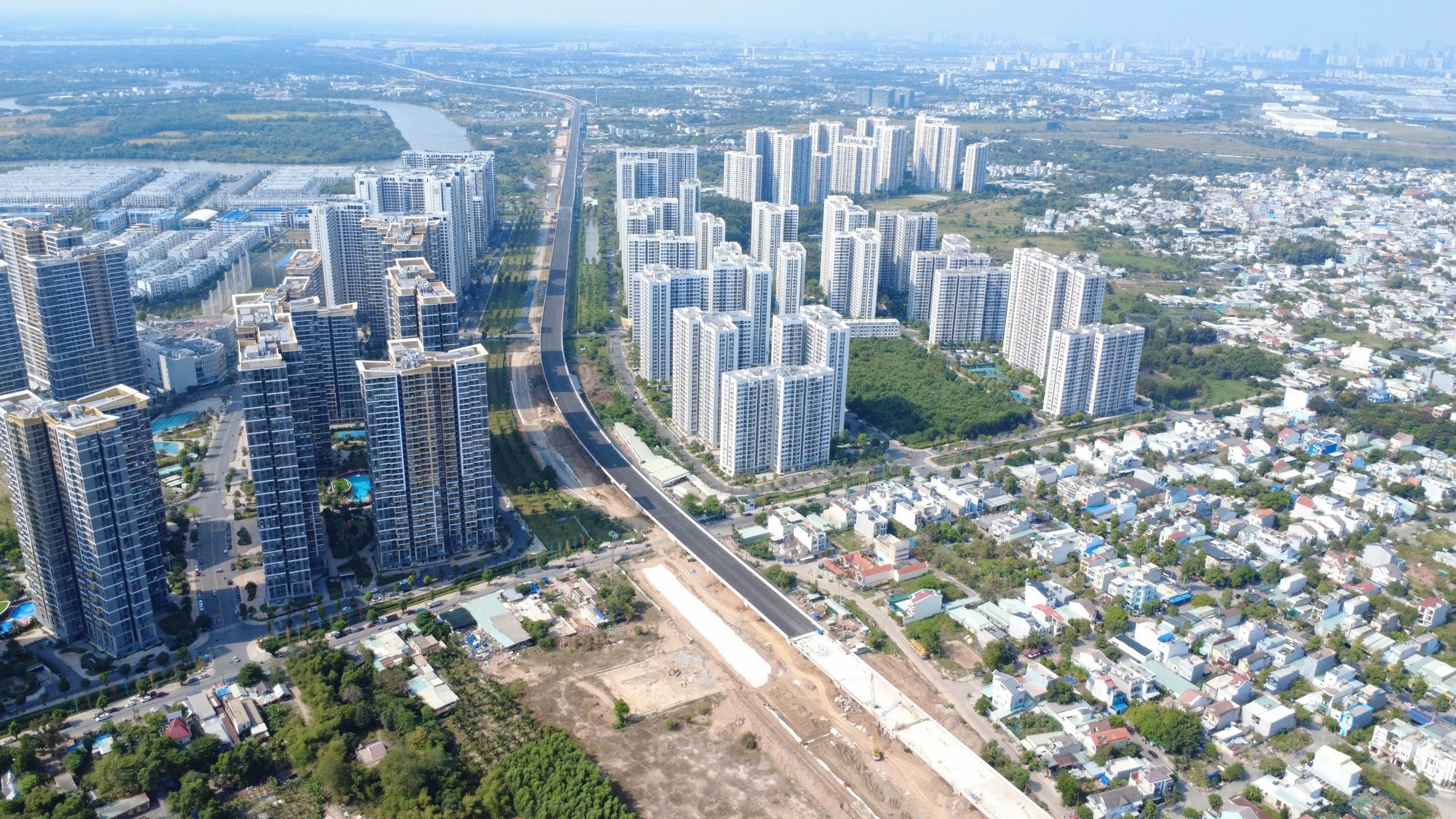 Hình ảnh công trường đường Vành đai 3 TPHCM trong sáng 31-3 - Ảnh 15