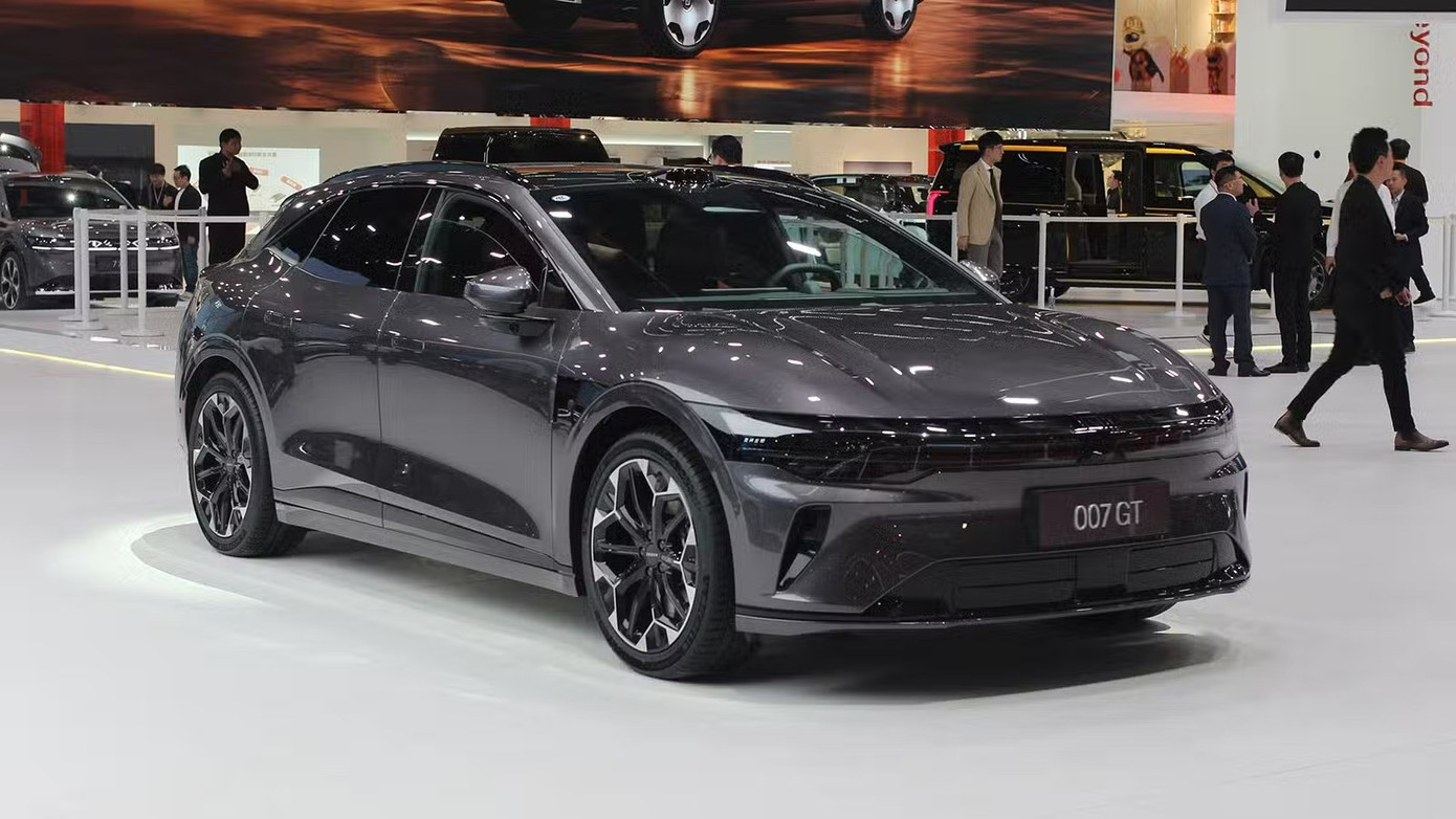 Ngành ô tô điện bắt đầu ‘ngấm đòn’ từ lạm phát AI - Ảnh 1