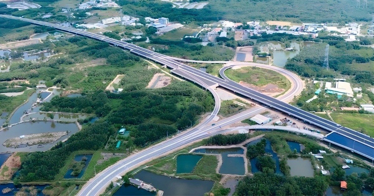 Khu tây TP.HCM: Dòng tiền đổ về mạnh, nhưng sức mua vẫn dồn vào trung tâm