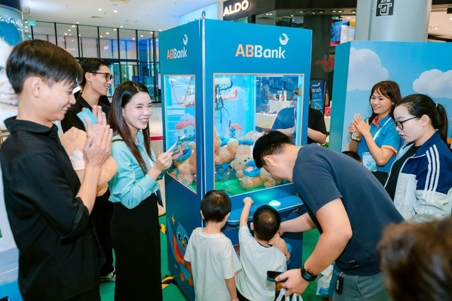 ABBank và câu chuyện ‘chọn hạnh phúc’ trong xu hướng toàn cầu - Ảnh 2