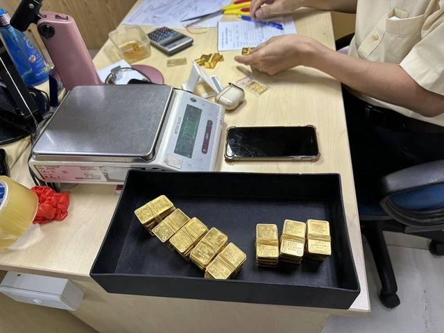 Giá vàng hôm nay 9.3.2026: 'Rơi' 2,5 triệu ngay phiên đầu tuần - Ảnh 1