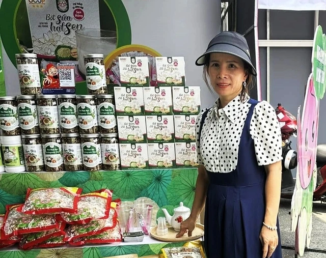 Hành trình nâng tầm hạt gạo, hạt sen của người phụ nữ đầy sáng tạo - Ảnh 1