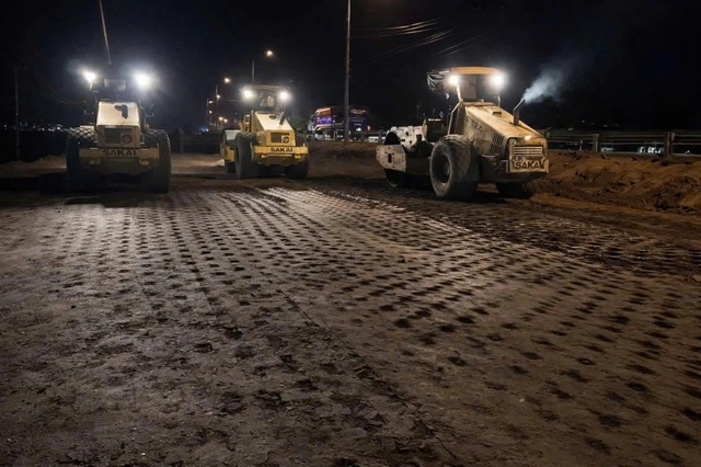 Giá vật liệu tăng, mặt bằng ‘xôi đỗ’ làm khó nhà thầu - Ảnh 2