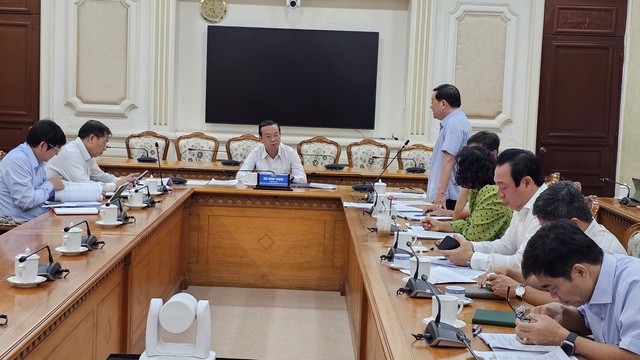 Người dân đặc biệt quan tâm đến việc cấp sổ hồng - Ảnh 1