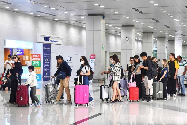 Đề xuất phụ thu nhiên liệu vé máy bay nội địa, giá cao nhất 4,68 triệu đồng/vé - Ảnh 1