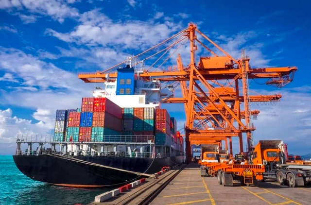 Doanh nghiệp chịu tác động kép vì chiến sự Trung Đông - Ảnh 2