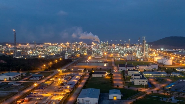 Thanh Hóa hướng tới trở thành trung tâm năng lượng quốc gia - Ảnh 1