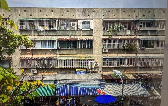 Các hộ dân tại cư xá Thanh Đa bắt đầu di dời - Ảnh 1