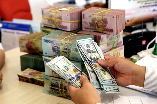 Giá USD hôm nay 14.3.2026: Cao kịch trần, còn EUR, bảng Anh giảm sâu - Ảnh 1