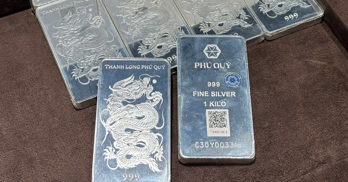 Giá bạc giảm mạnh 6 triệu đồng, về 92 triệu đồng/kg