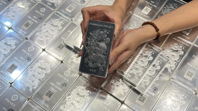 Giá bạc bật tăng vượt 87 triệu đồng/kg - Ảnh 1