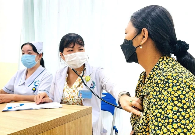 Các nước giảm trừ chi phí y tế, giáo dục trước khi nộp thuế thế nào? - Ảnh 1