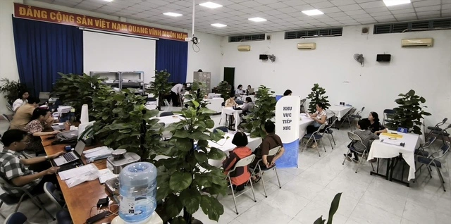 Các hộ dân tại cư xá Thanh Đa bắt đầu di dời - Ảnh 3