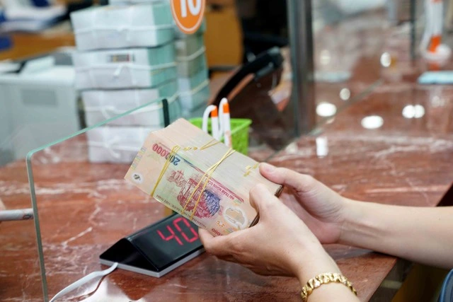 Tỷ giá, lãi suất đều 'căng' - Ảnh 2