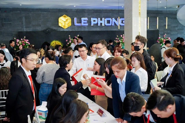 Doanh nghiệp bất động sản làm gì trước tình trạng lãi vay tăng cao? - Ảnh 1